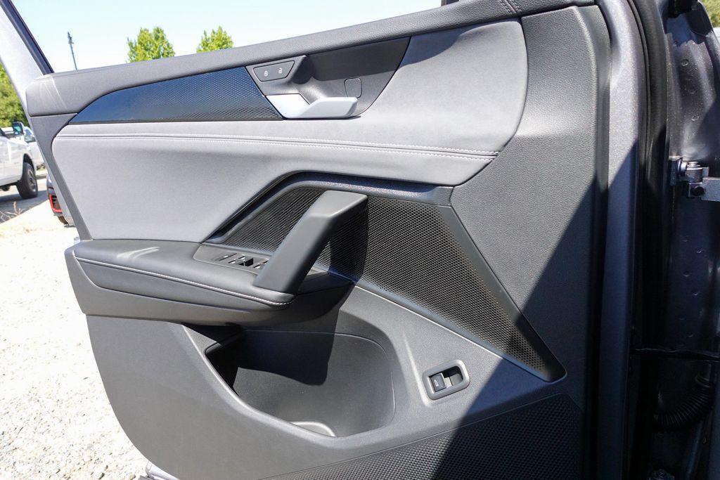 new 2025 Volkswagen Tiguan car, priced at $32,970