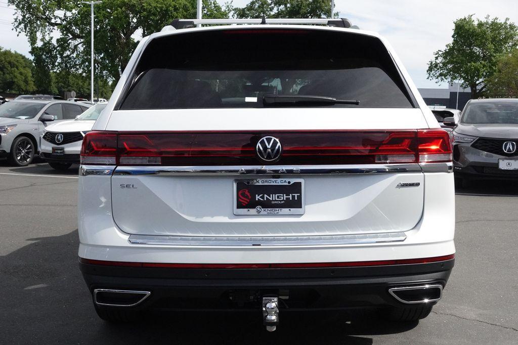 new 2025 Volkswagen Atlas car, priced at $48,057