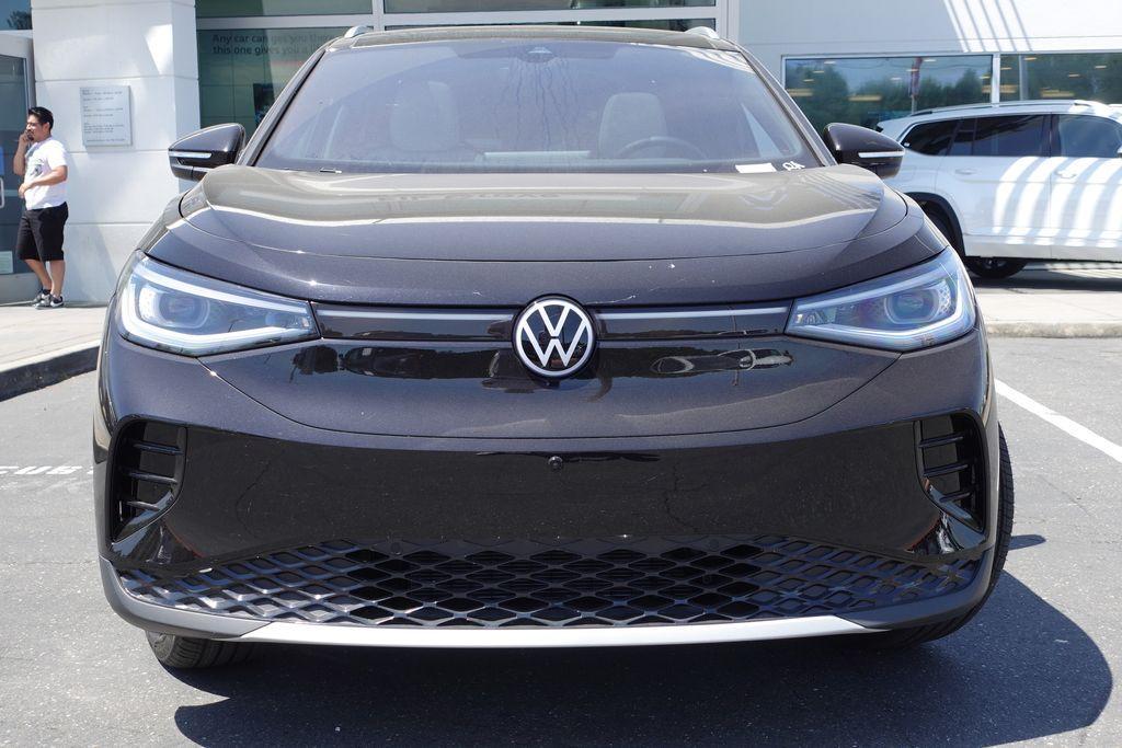 new 2025 Volkswagen ID.4 car, priced at $47,943