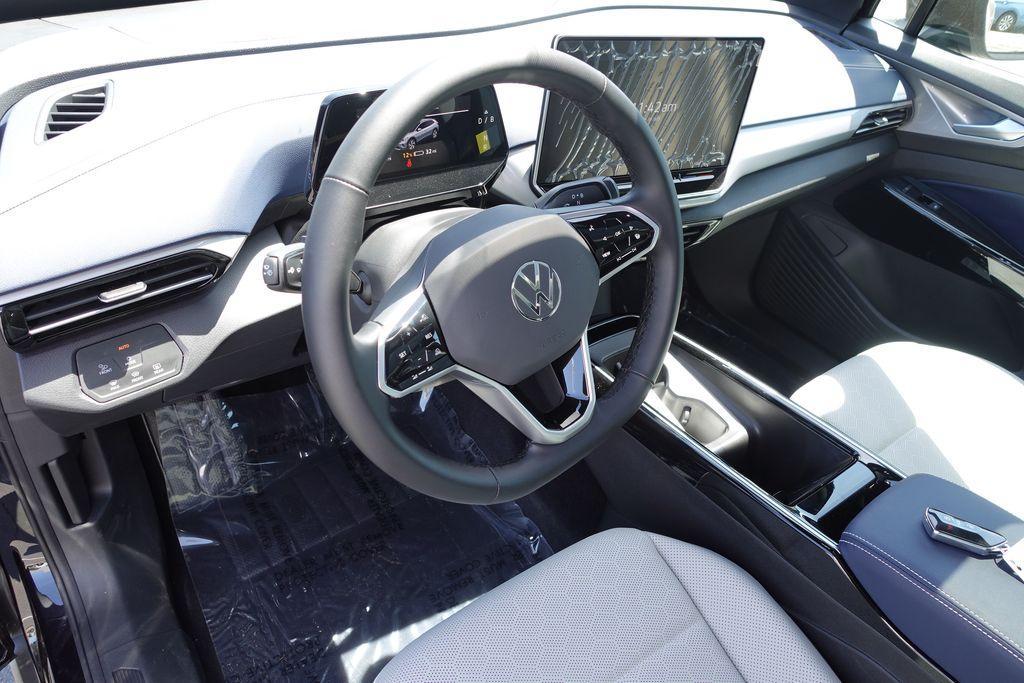 new 2025 Volkswagen ID.4 car, priced at $47,943