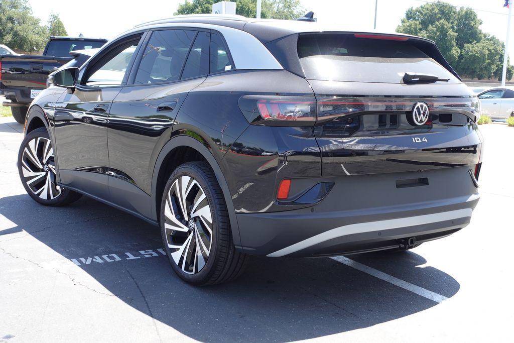 new 2025 Volkswagen ID.4 car, priced at $47,943