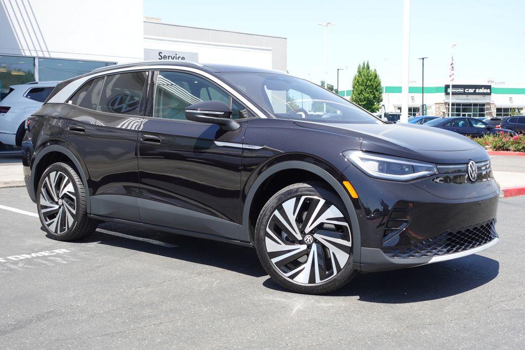 new 2025 Volkswagen ID.4 car, priced at $47,943