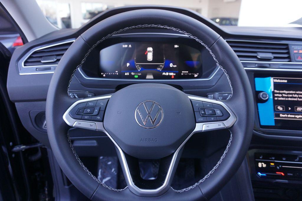 new 2024 Volkswagen Tiguan car, priced at $33,611