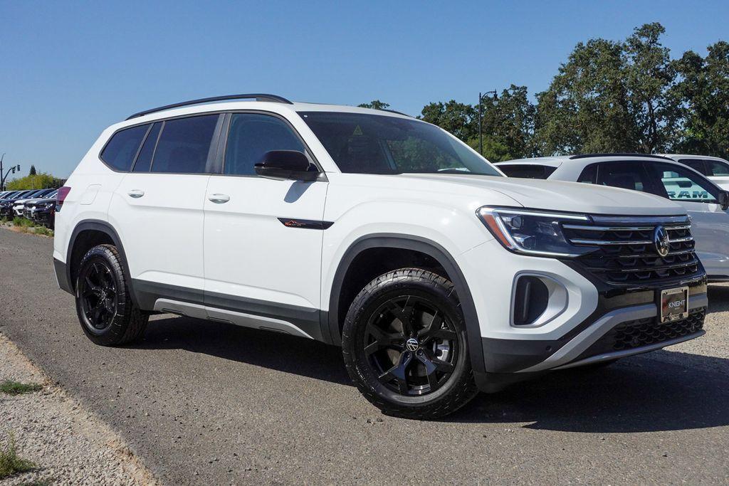 new 2025 Volkswagen Atlas car, priced at $38,986