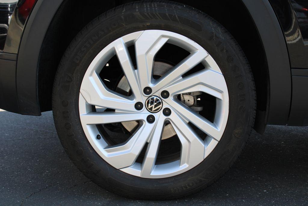 used 2021 Volkswagen Atlas Cross Sport car, priced at $25,049