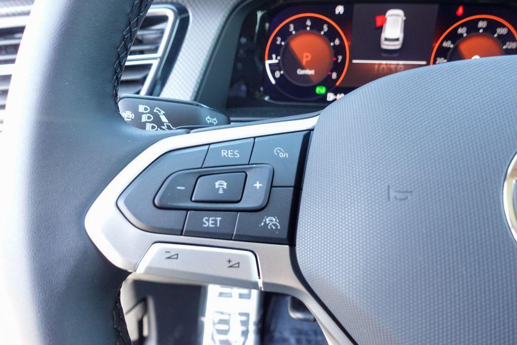 new 2025 Volkswagen Atlas car, priced at $39,559