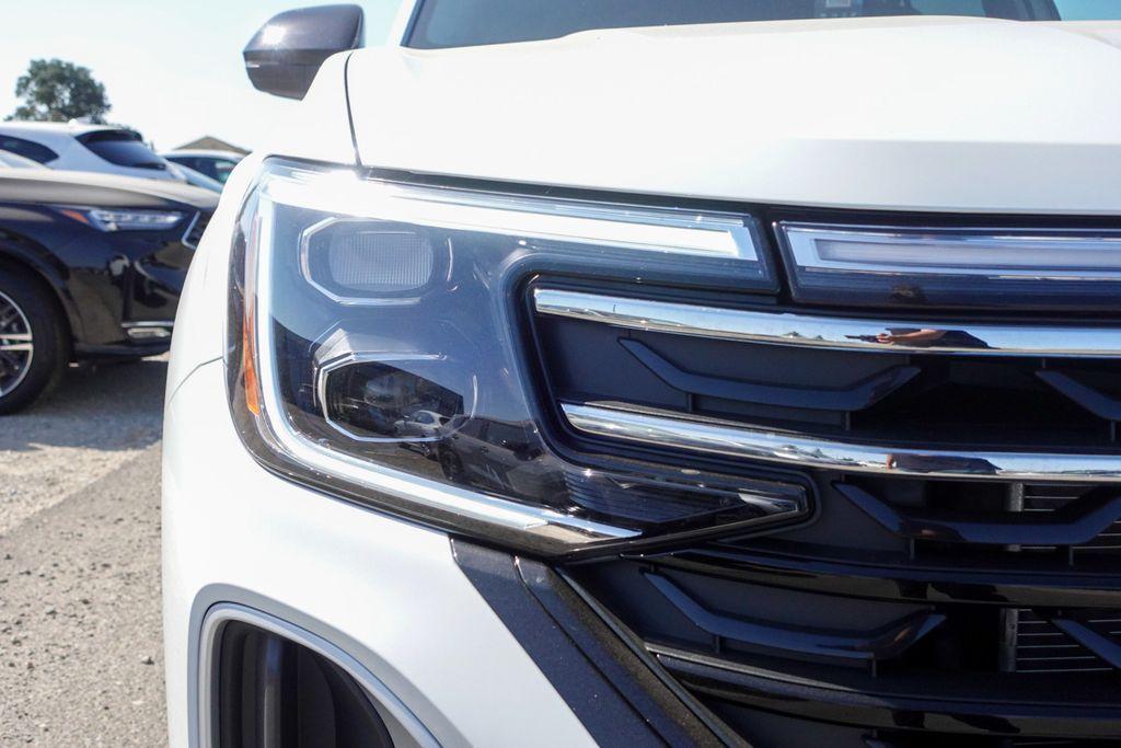 new 2025 Volkswagen Atlas car, priced at $39,559