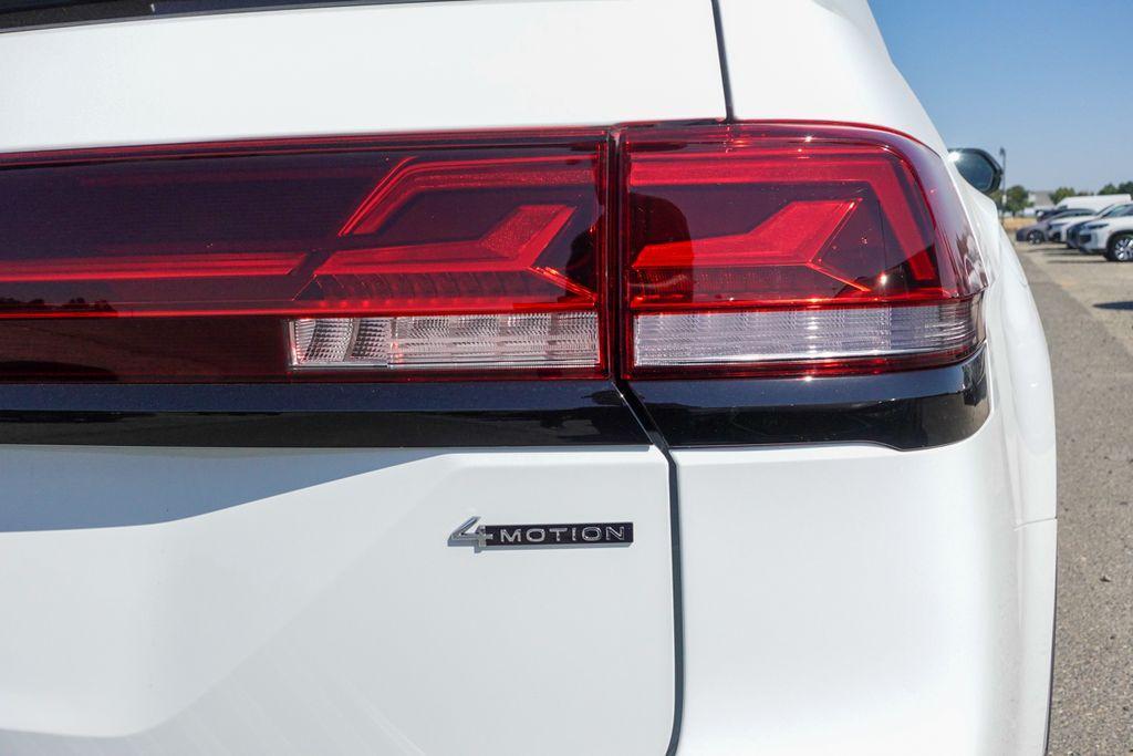 new 2025 Volkswagen Atlas car, priced at $39,559