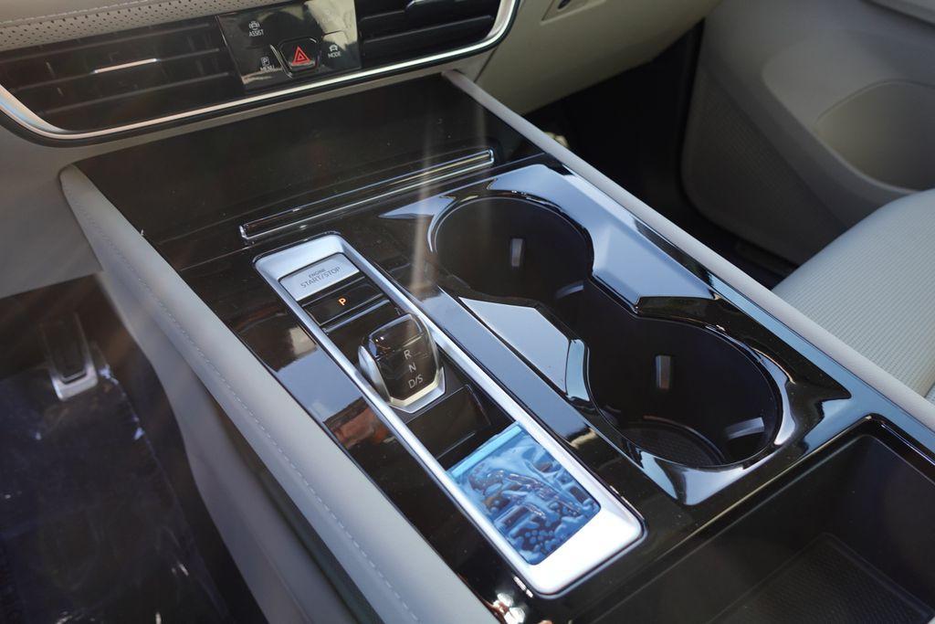 new 2025 Volkswagen Atlas car, priced at $51,656