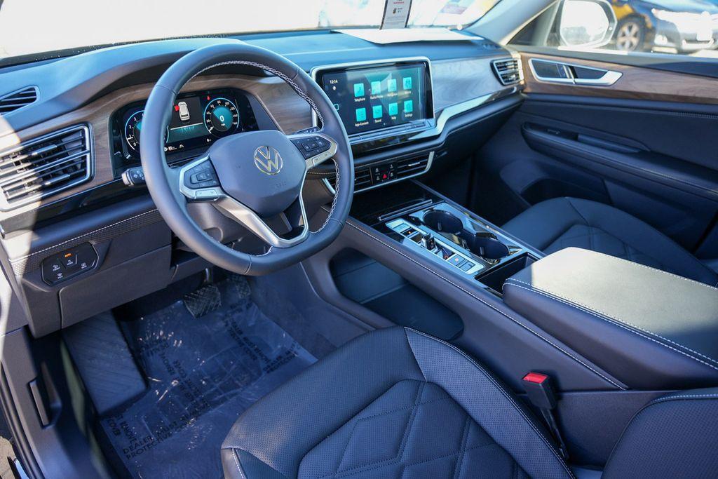 new 2024 Volkswagen Atlas car, priced at $40,049