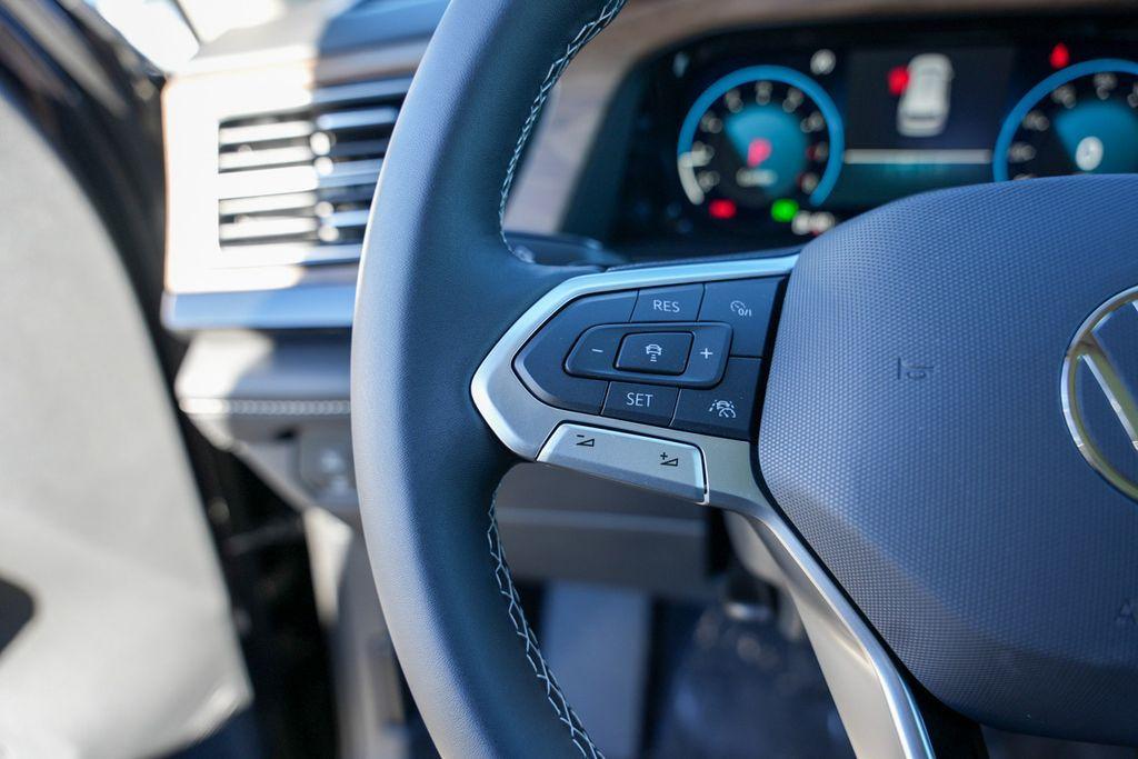 new 2024 Volkswagen Atlas car, priced at $40,049