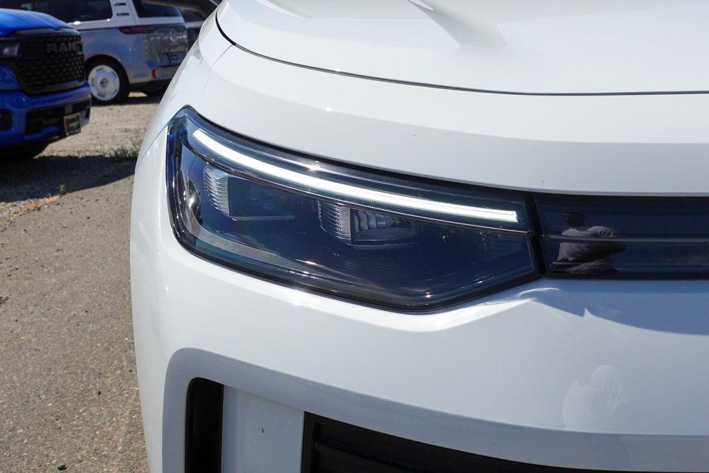 new 2025 Volkswagen Tiguan car, priced at $32,016