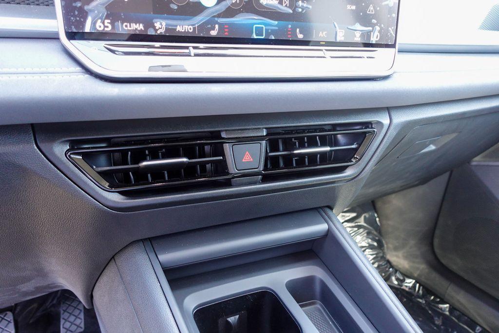 new 2025 Volkswagen Tiguan car, priced at $32,016