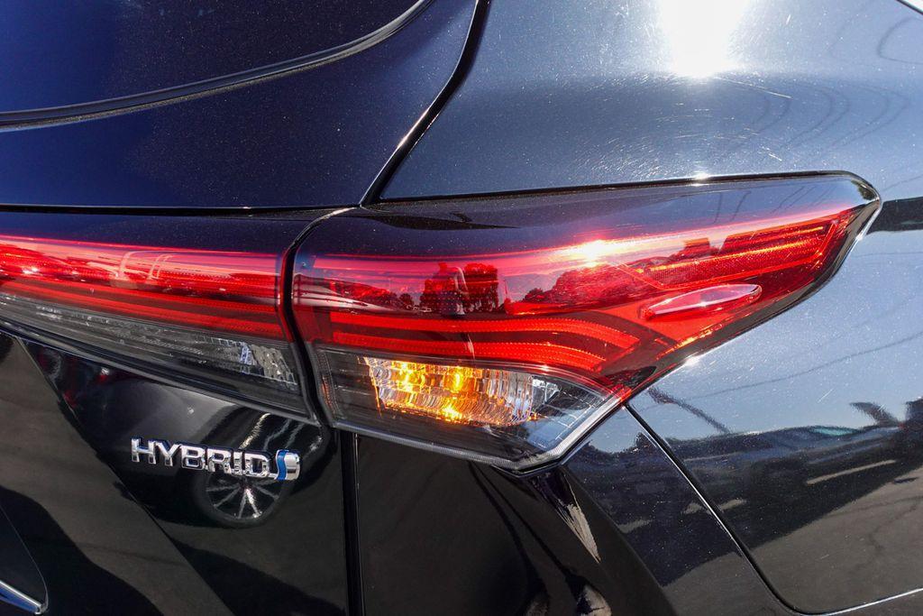 used 2023 Toyota Highlander Hybrid car, priced at $43,877