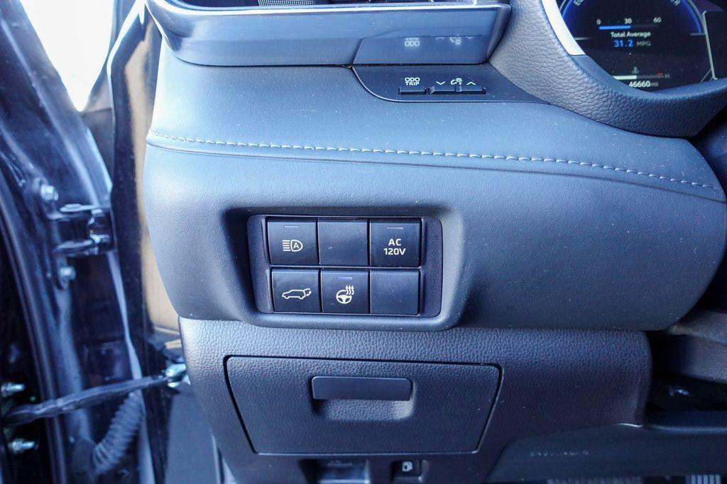 used 2023 Toyota Highlander Hybrid car, priced at $43,877