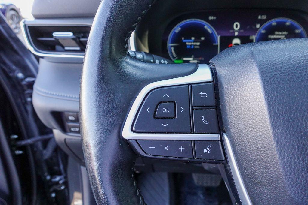 used 2023 Toyota Highlander Hybrid car, priced at $43,877