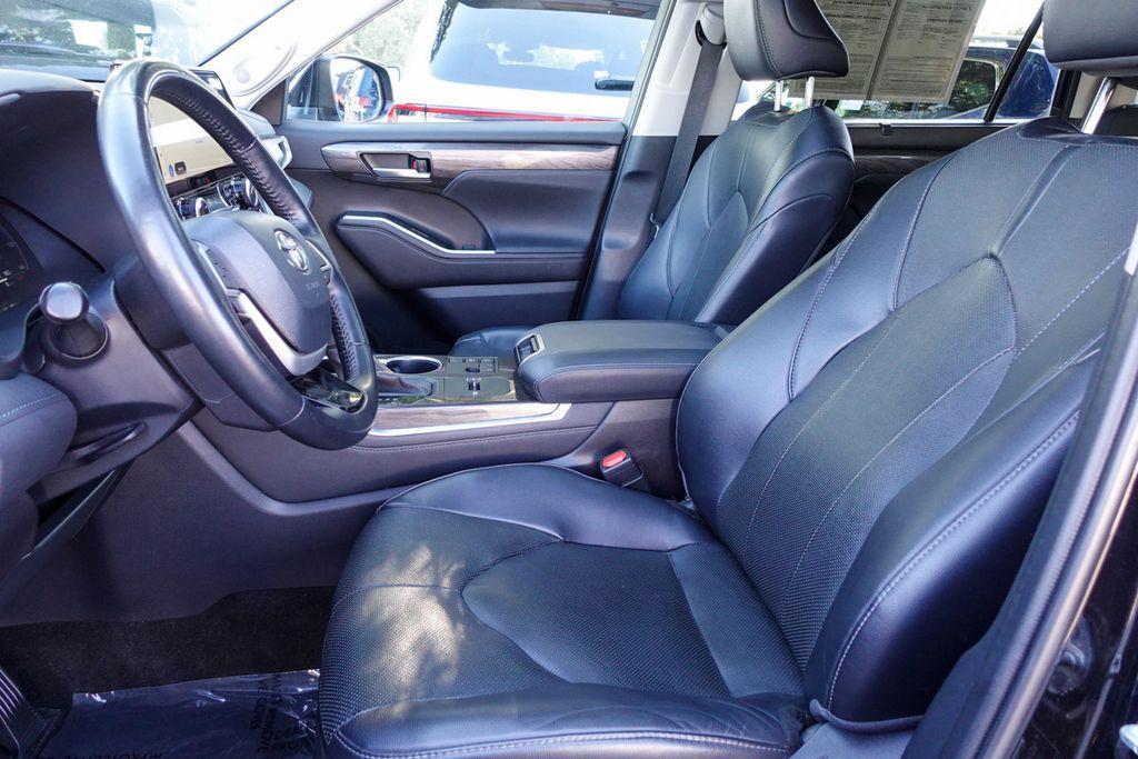used 2023 Toyota Highlander Hybrid car, priced at $43,877