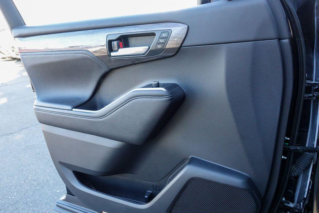 used 2023 Toyota Highlander Hybrid car, priced at $43,877