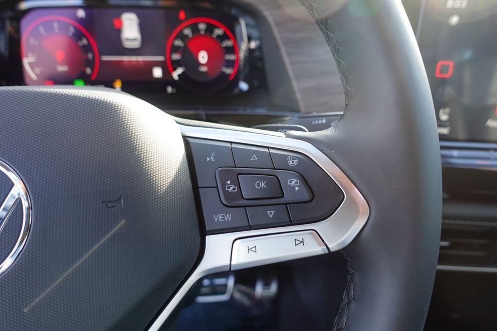 new 2025 Volkswagen Atlas car, priced at $52,632