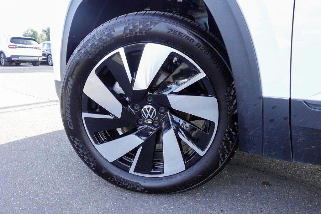 used 2025 Volkswagen Atlas Cross Sport car, priced at $37,998