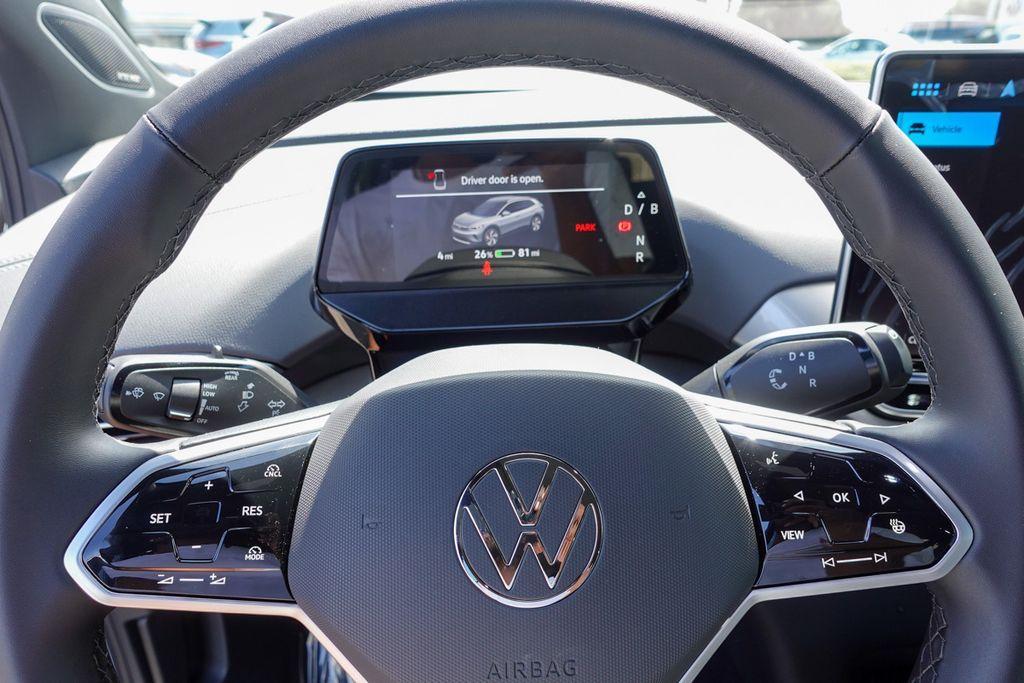 new 2025 Volkswagen ID.4 car, priced at $50,204
