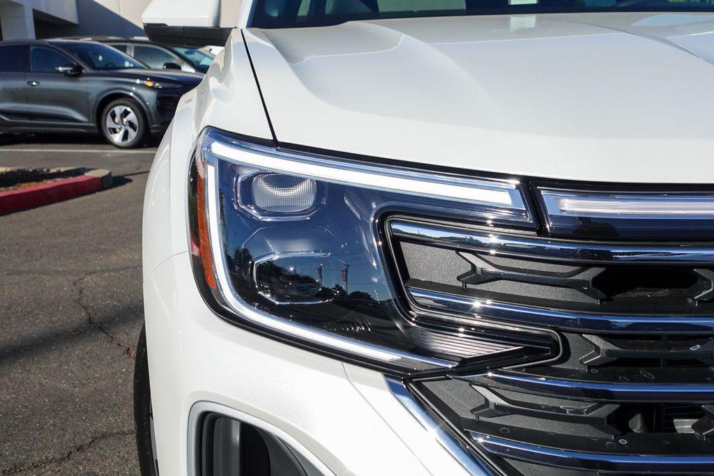new 2026 Volkswagen Atlas car, priced at $48,751
