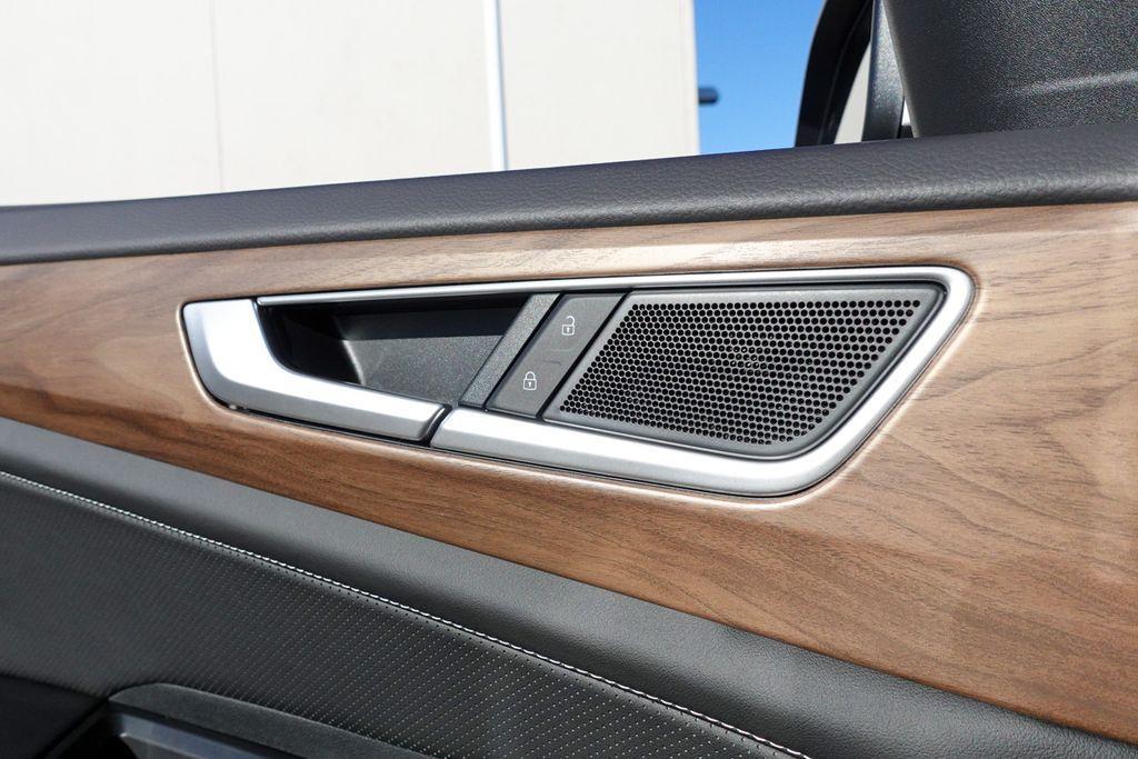 new 2026 Volkswagen Atlas car, priced at $48,751
