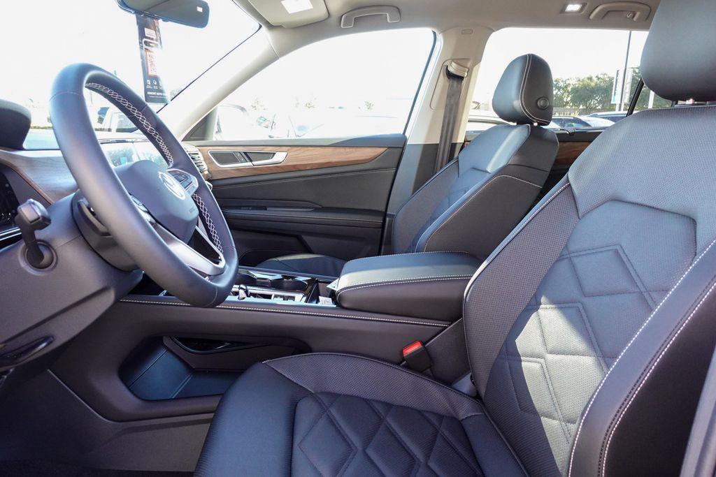 new 2026 Volkswagen Atlas car, priced at $48,751