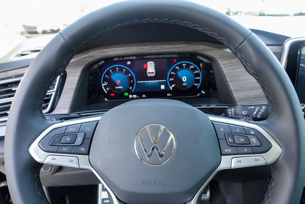 new 2025 Volkswagen Atlas car, priced at $50,995