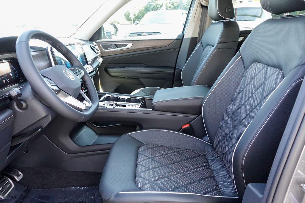new 2025 Volkswagen Atlas car, priced at $50,995