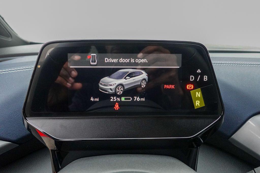 new 2025 Volkswagen ID.4 car, priced at $45,572