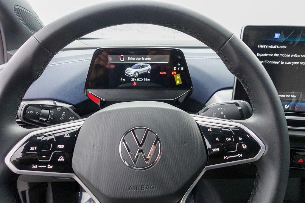 new 2025 Volkswagen ID.4 car, priced at $45,572
