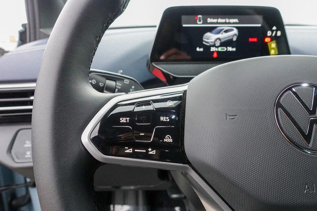 new 2025 Volkswagen ID.4 car, priced at $45,572