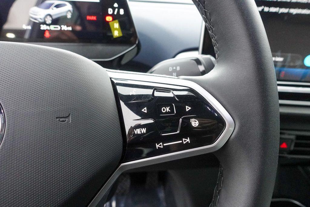 new 2025 Volkswagen ID.4 car, priced at $45,572