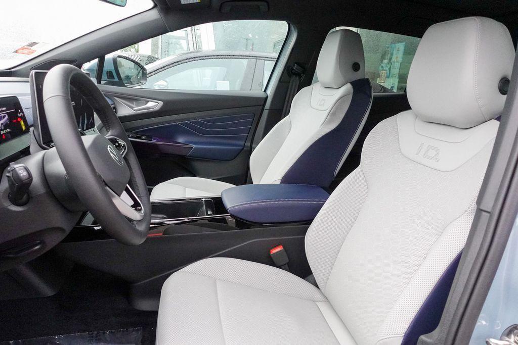 new 2025 Volkswagen ID.4 car, priced at $45,572
