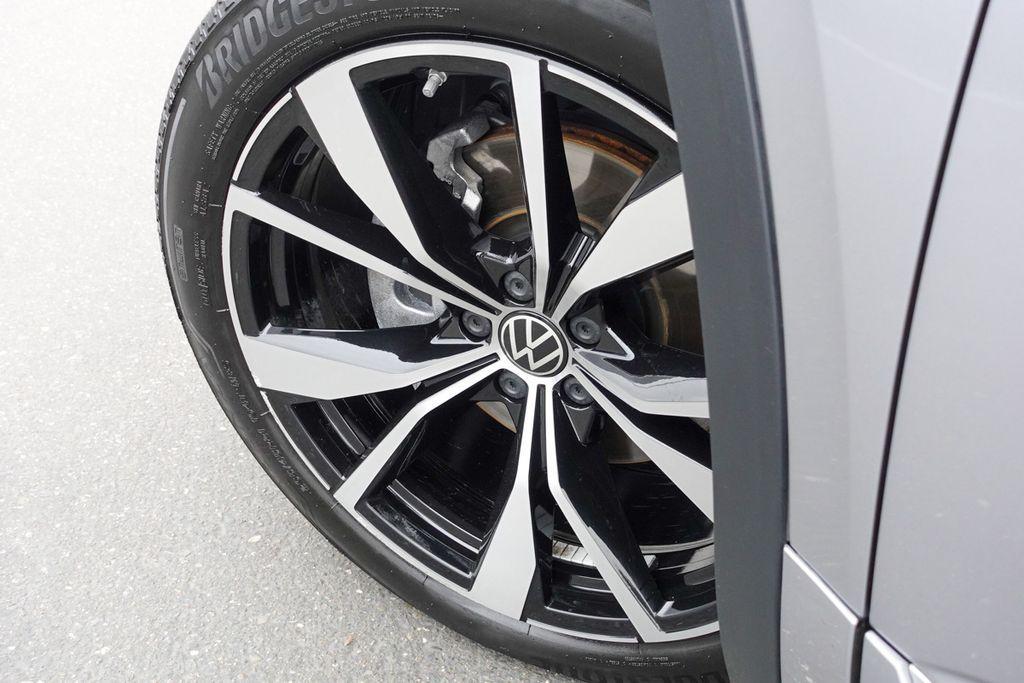 used 2024 Volkswagen Atlas car, priced at $37,488