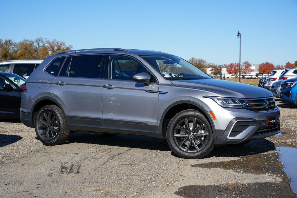 new 2024 Volkswagen Tiguan car, priced at $30,251