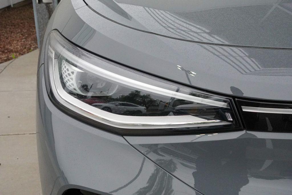 new 2025 Volkswagen ID.4 car, priced at $40,636