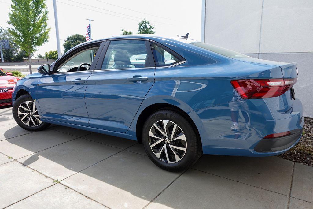 new 2025 Volkswagen Jetta car