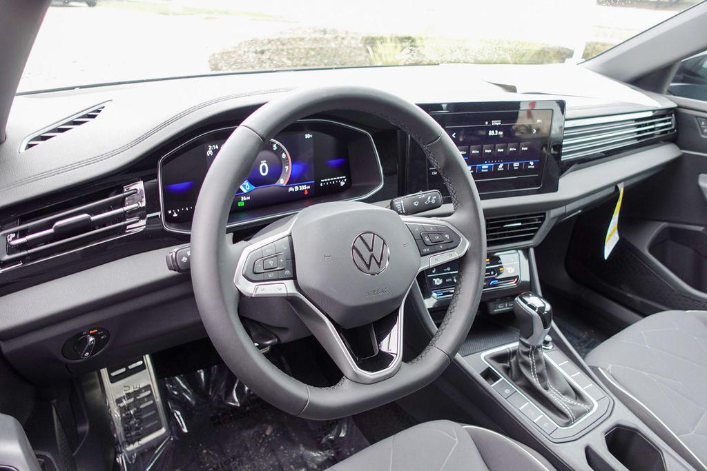 new 2025 Volkswagen Jetta car