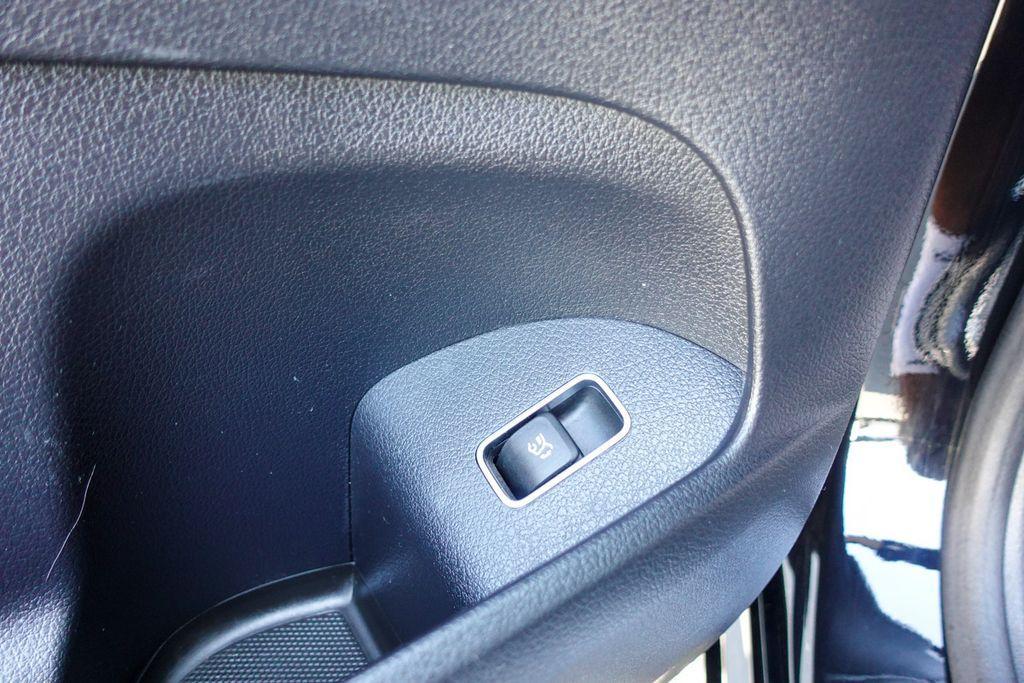used 2022 Mercedes-Benz GLE 350 car, priced at $38,228