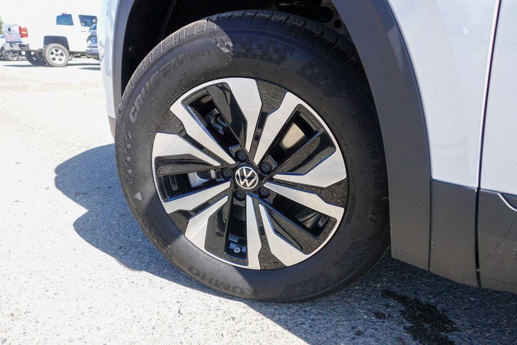 new 2026 Volkswagen Atlas Cross Sport car, priced at $38,693