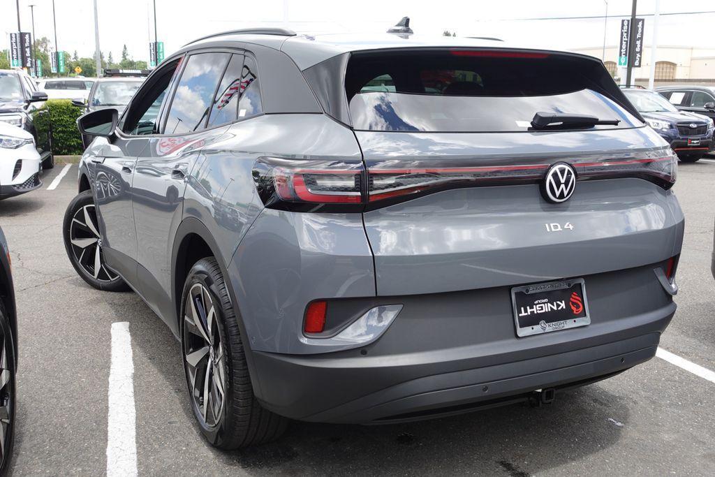 new 2025 Volkswagen ID.4 car, priced at $49,348