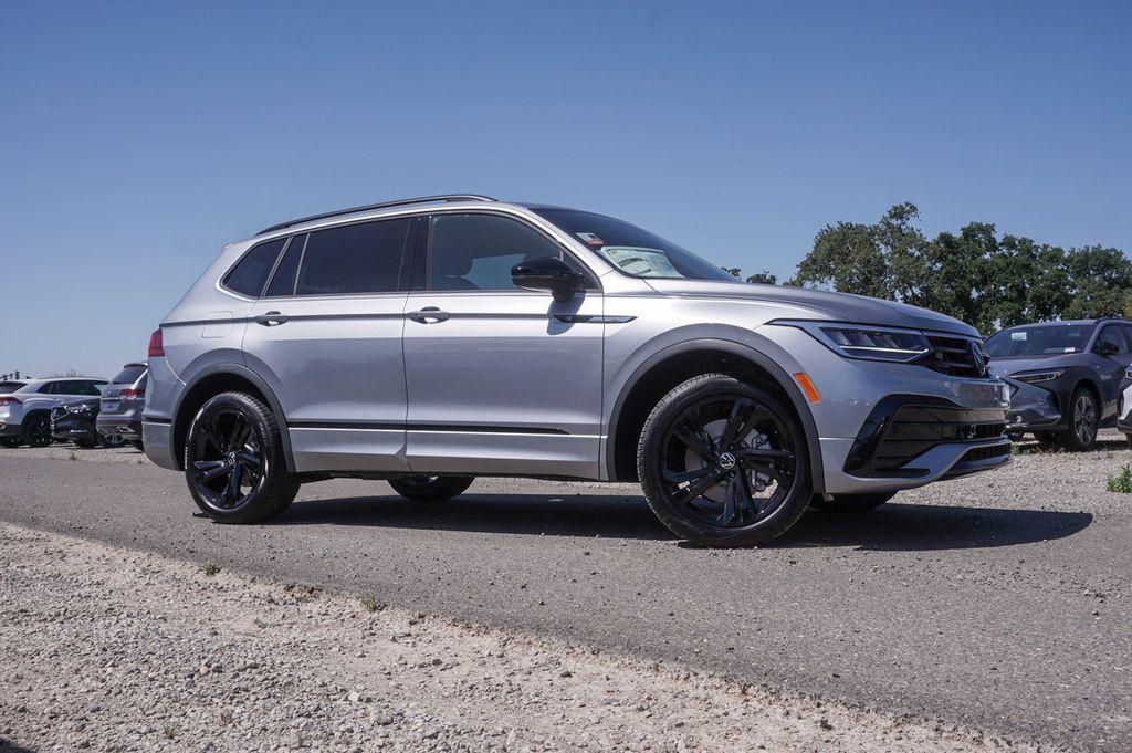 new 2024 Volkswagen Tiguan car, priced at $32,880