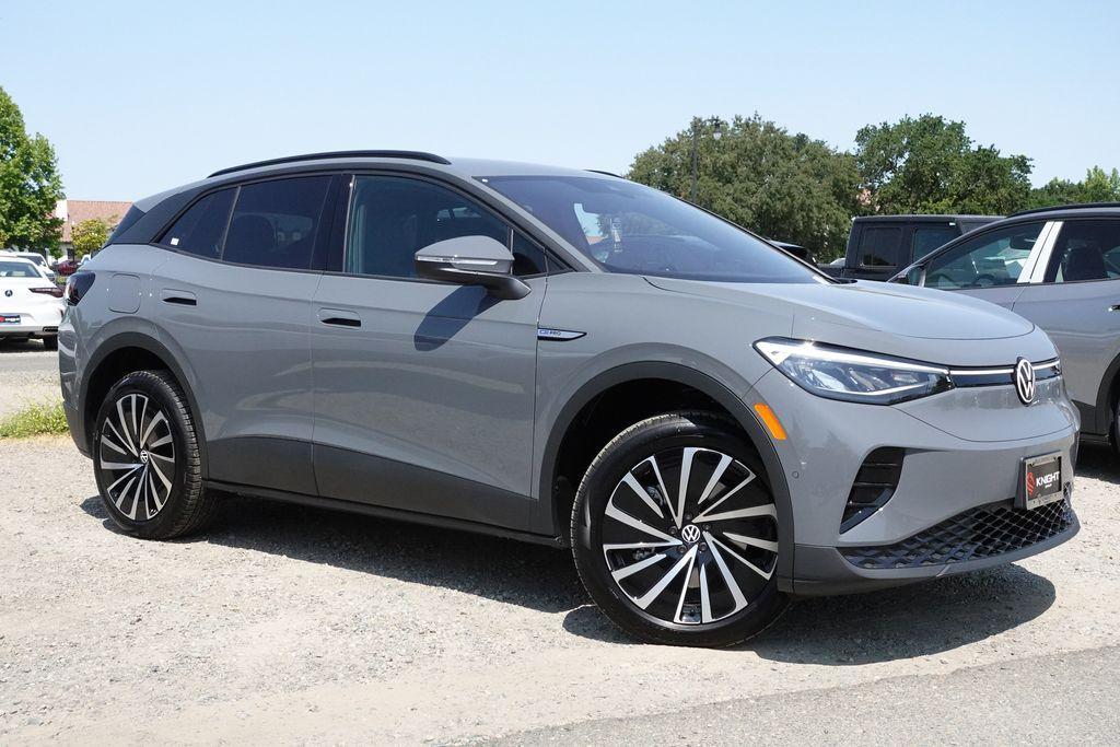 new 2025 Volkswagen ID.4 car, priced at $39,910