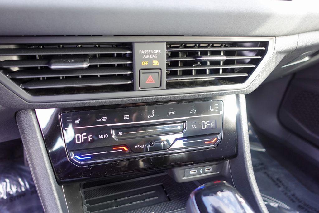 new 2025 Volkswagen Jetta car, priced at $25,417