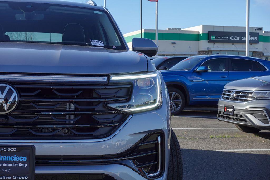 new 2025 Volkswagen Atlas car