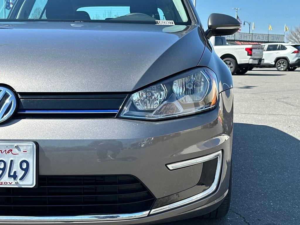 used 2016 Volkswagen e-Golf car, priced at $9,799