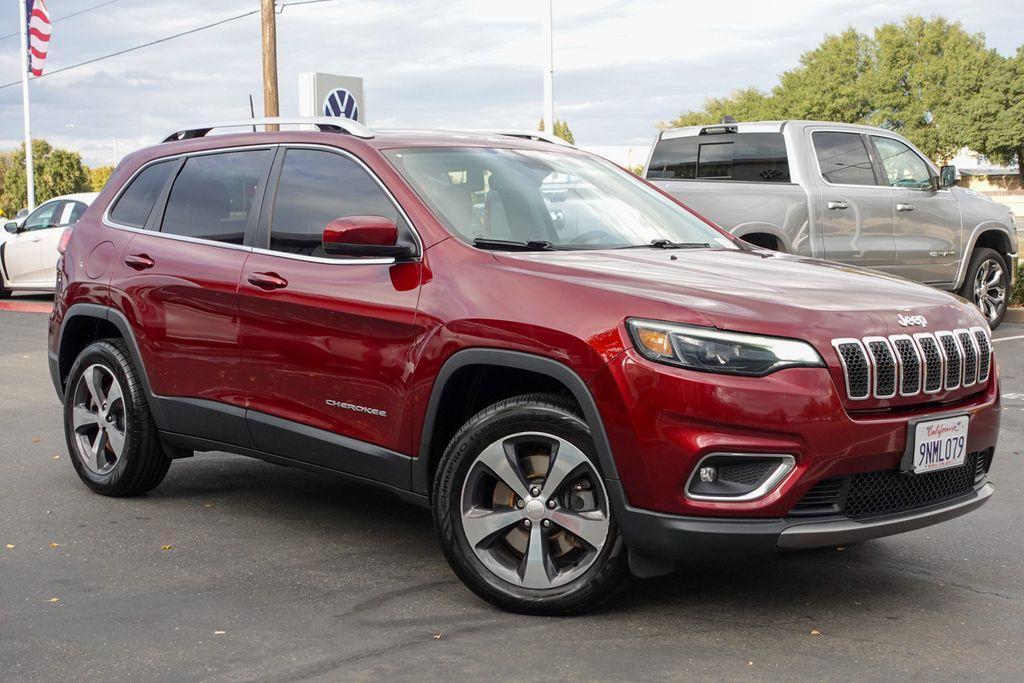 used 2019 Jeep Cherokee car, priced at $9,975