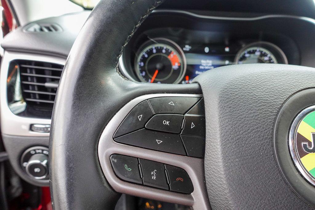 used 2019 Jeep Cherokee car, priced at $9,975